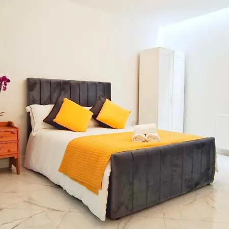 Spacious 2B2B Apartment With Garden London Exterior photo